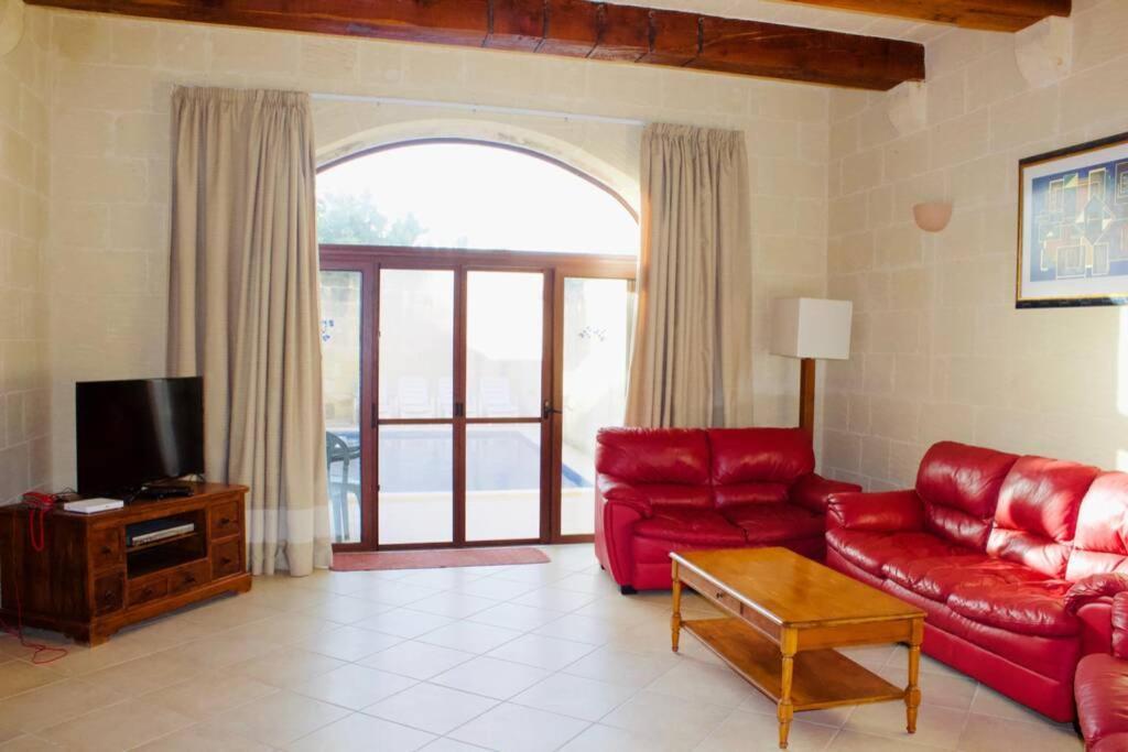 400 Year Old Converted With Private Pool * Xagħra