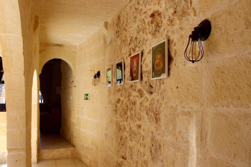 400 Year Old Converted With Private Pool Casa vacanze